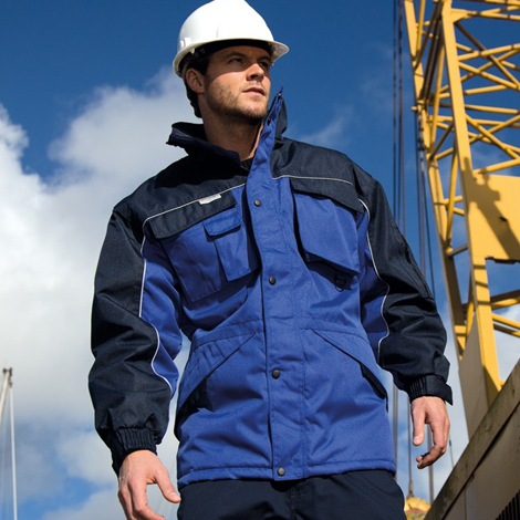 Resultado: Protección y rendimiento para sus uniformes de trabajo.