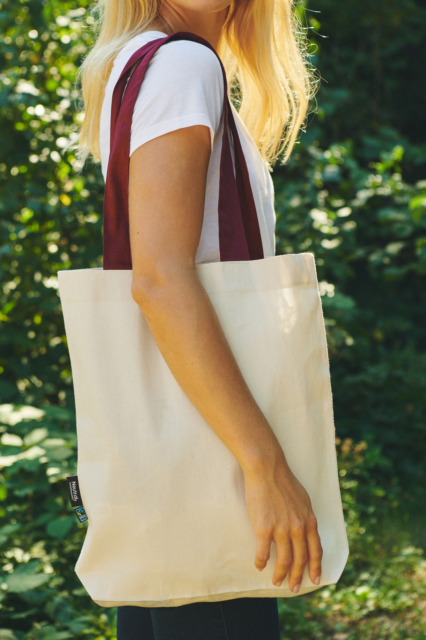 Bolso de sarga con asas en contraste