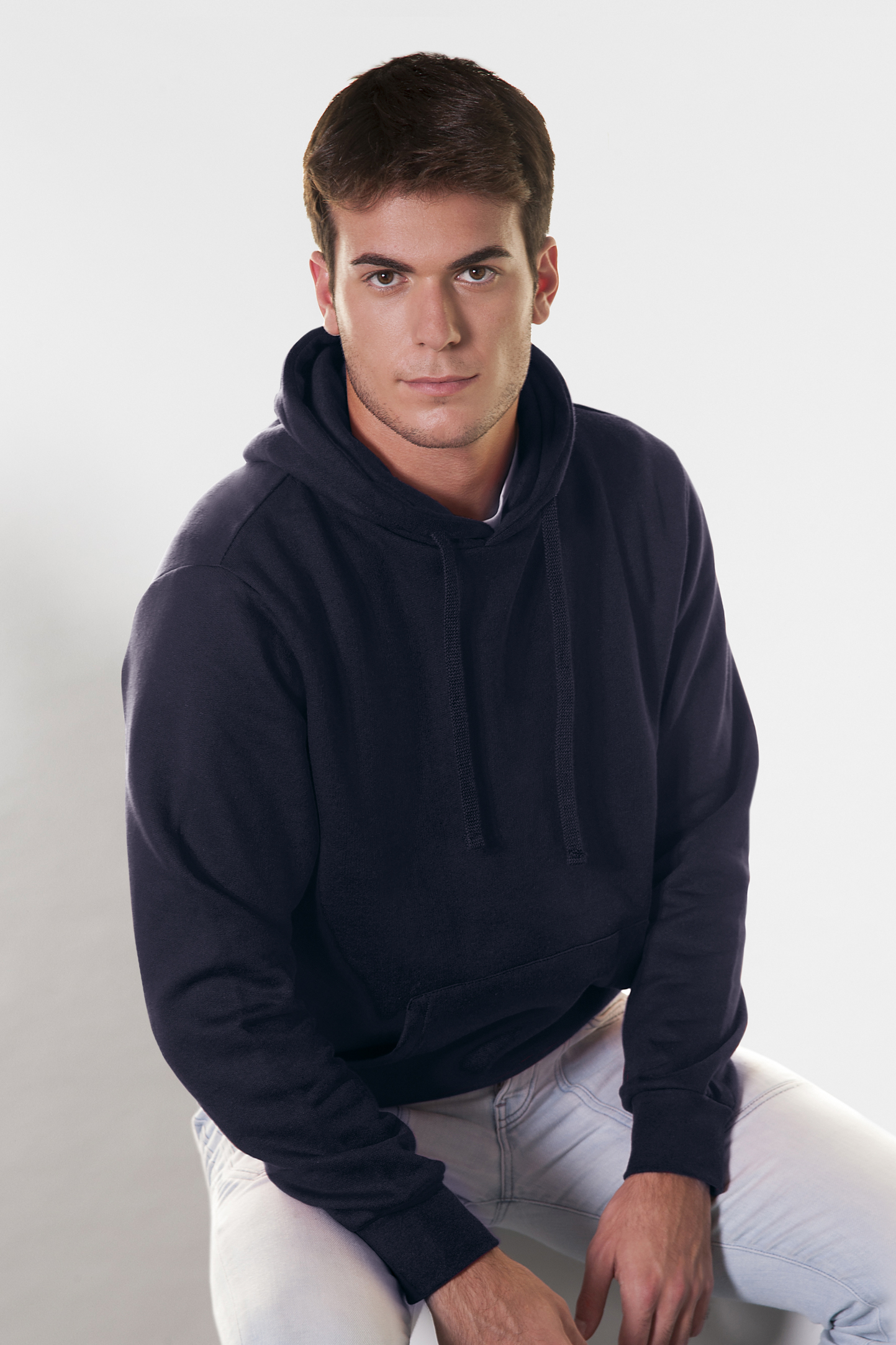 Sudadera unisex con capucha, 70 % algodón/30 % poliéster, 280 g/m², color negro, talla XS.