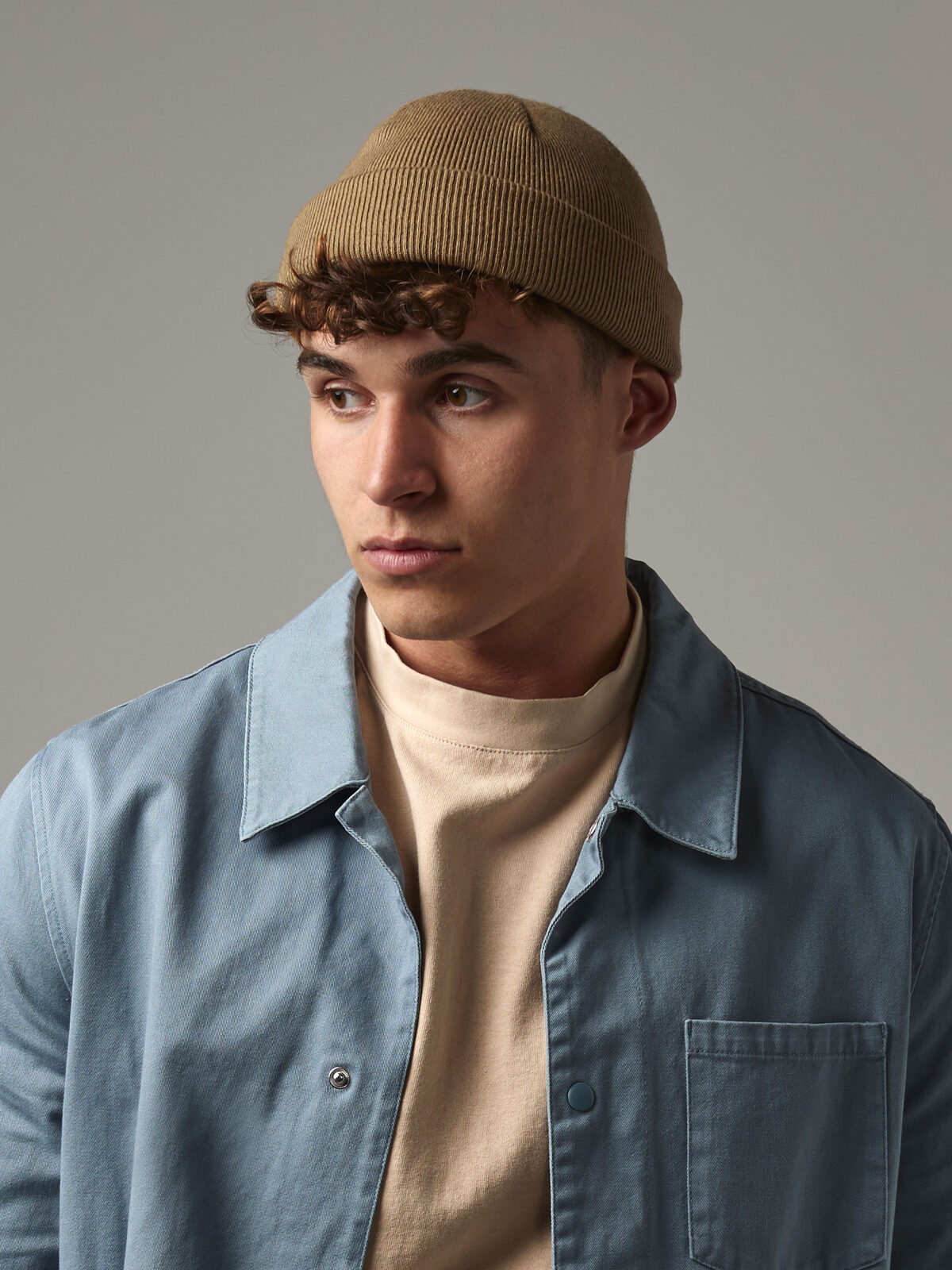 Gorro de mini pescador reciclado