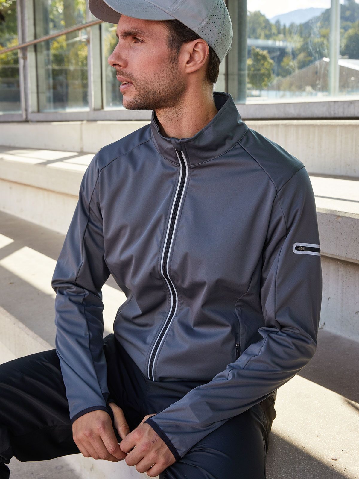 Chaqueta softshell deportiva para hombre