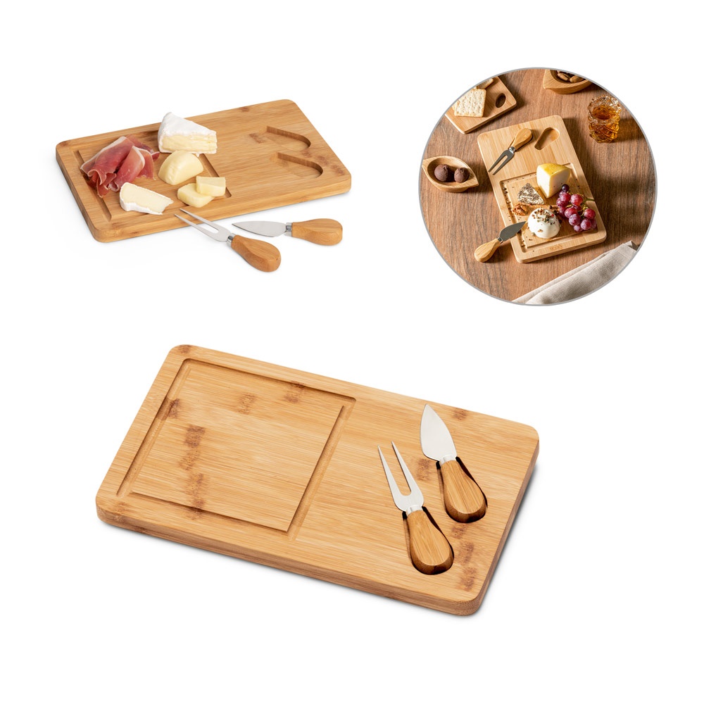 WOODS. Tabla de quesos de bambú con dos utensilios de acero inoxidable.